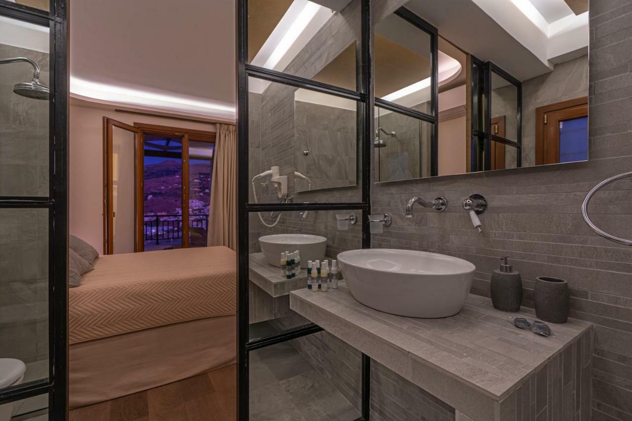 Belvedere Andros Batsi  Ngoại thất bức ảnh